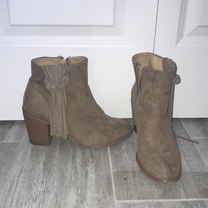 FOREVER 21 Light Brown Boho Heels